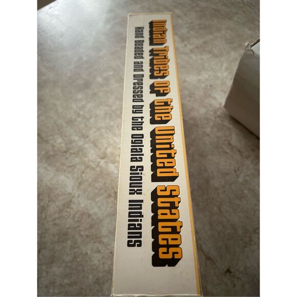 Vintage Native American Doll in Original Box - Picture 7 of 9